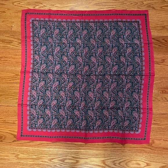 🎉HP🎉 Vintage Paisley Scarf - Picture 6 of 7